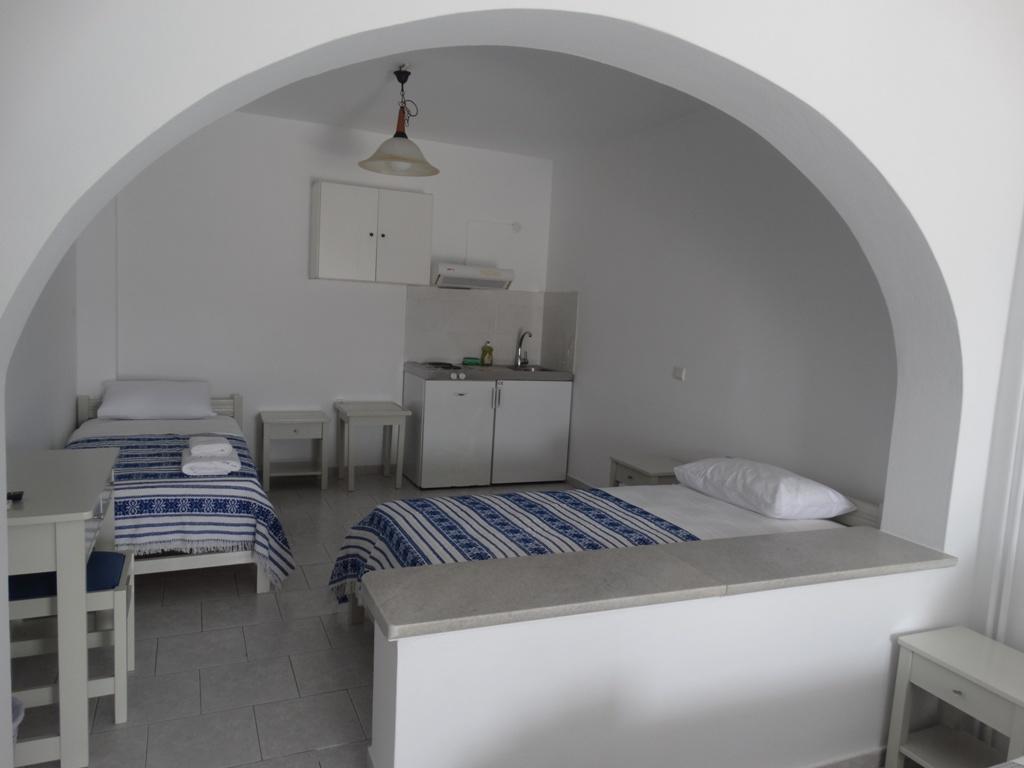 Castelopetra Aparthotel Katápola Buitenkant foto