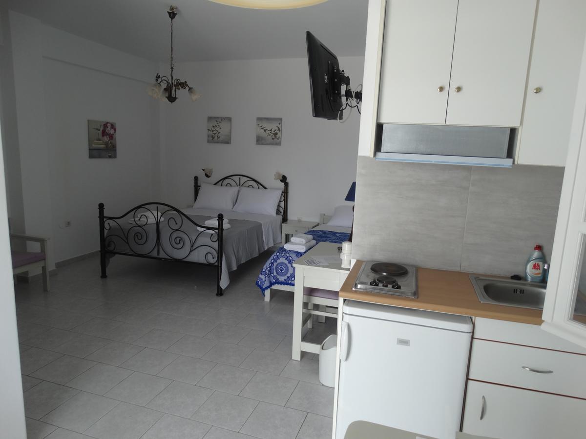 Castelopetra Aparthotel Katápola Buitenkant foto